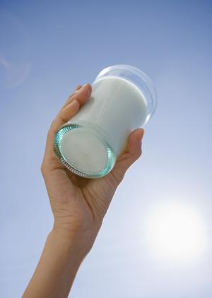 南越谷駅徒歩2分の絶品肉料理と多彩なワインが楽しめる越谷ミート酒場ビンゴの魅力