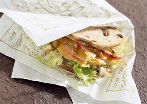 水タバコと紅茶とスナックで至福の時間を